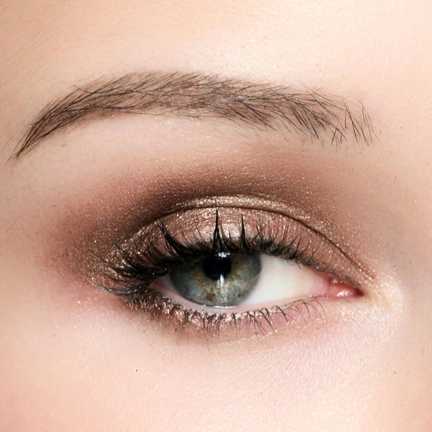 24-Hour Shadow and Liner