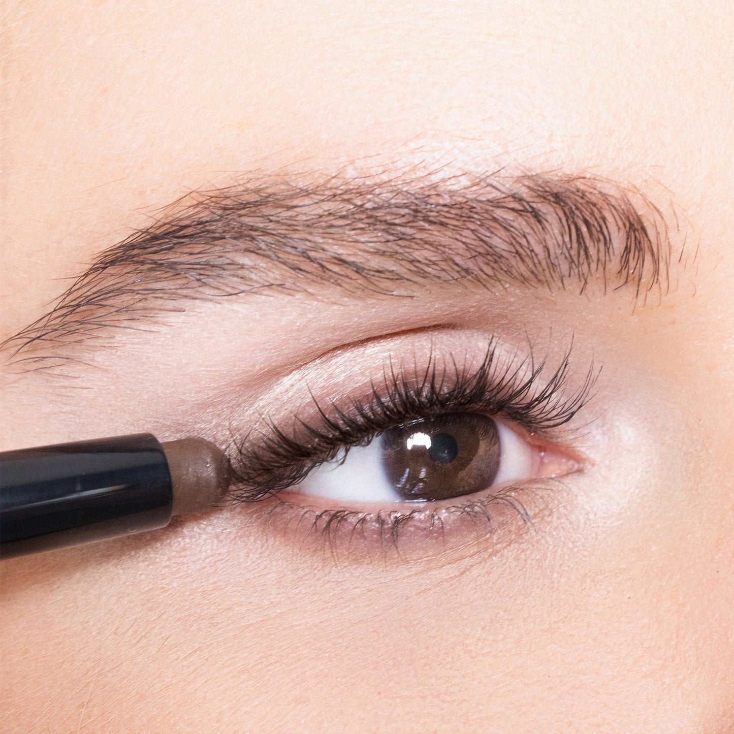 24-Hour Shadow and Liner